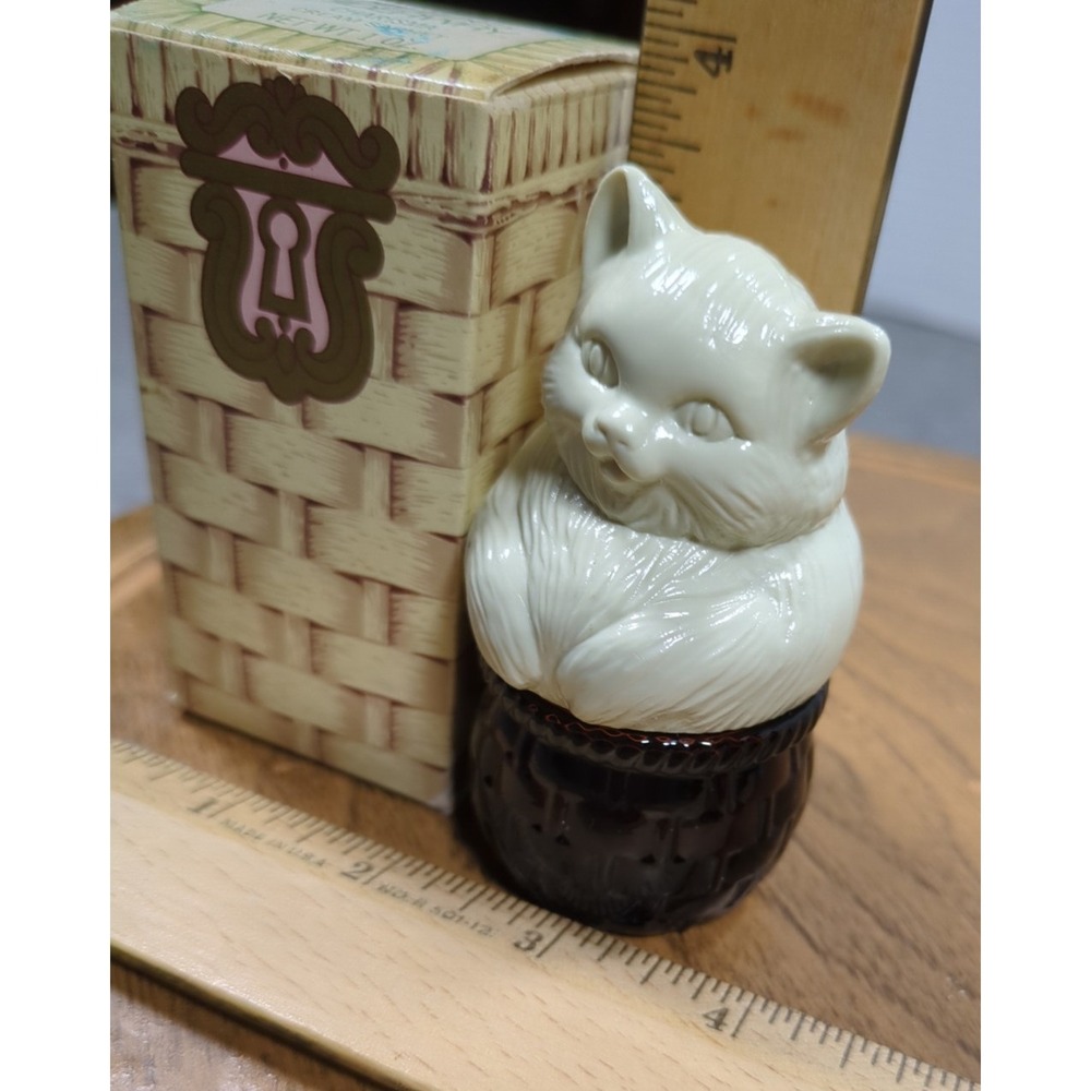 VTG Avon Kitten's Hideaway Empty Cream Sachet Perfume Jar & Box